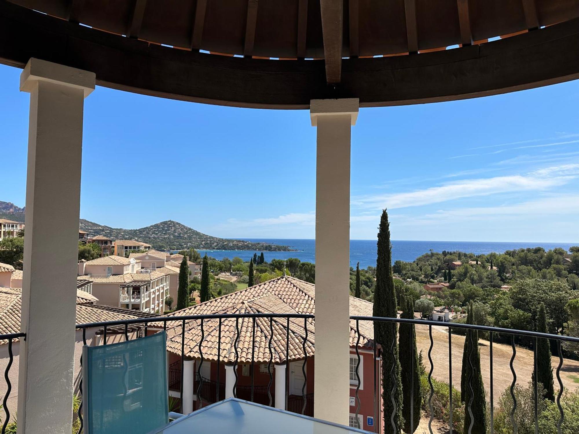Cap Esterel Vue Mer Et Climatise Saint-Raphaël المظهر الخارجي الصورة