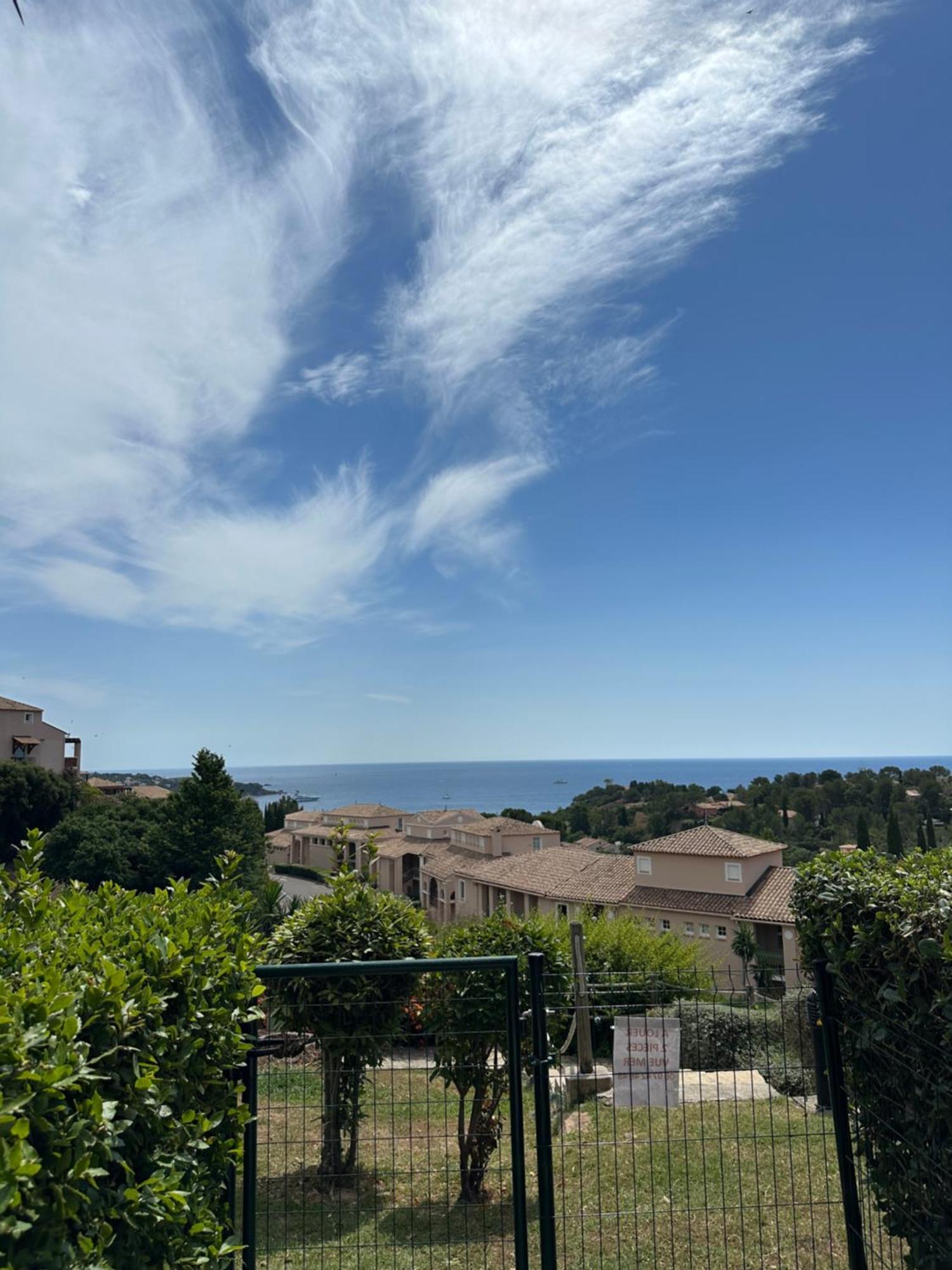 Cap Esterel Vue Mer Et Climatise Saint-Raphaël المظهر الخارجي الصورة